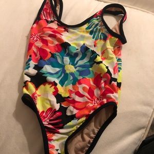 Gap bathing suit